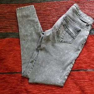 Adorable Skinny Pants Mossimo
